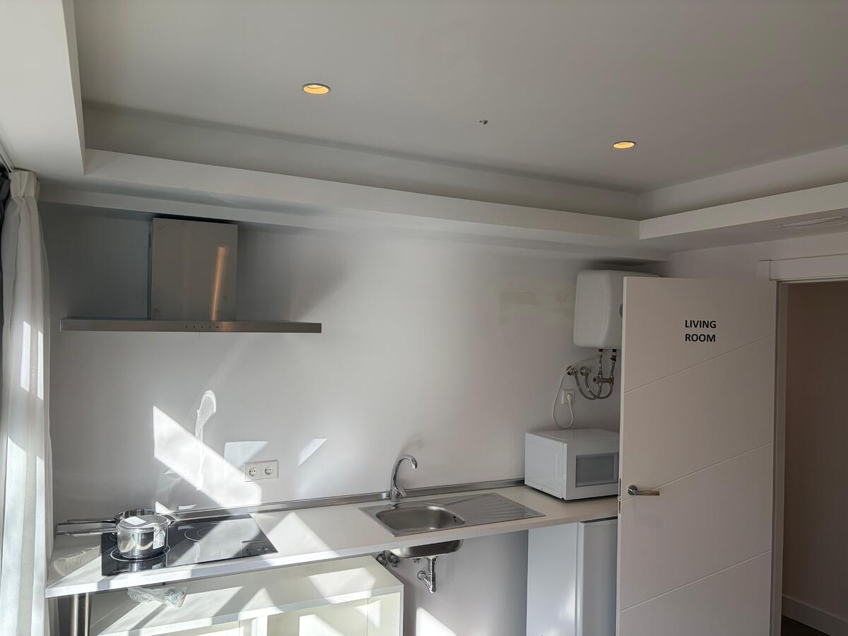 MITRA Sarria Living Suite 2 - 9